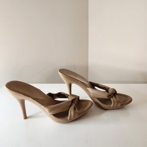 Charles by Charles David Nude Criss-Cross Knot Mules Heels Size 8.5